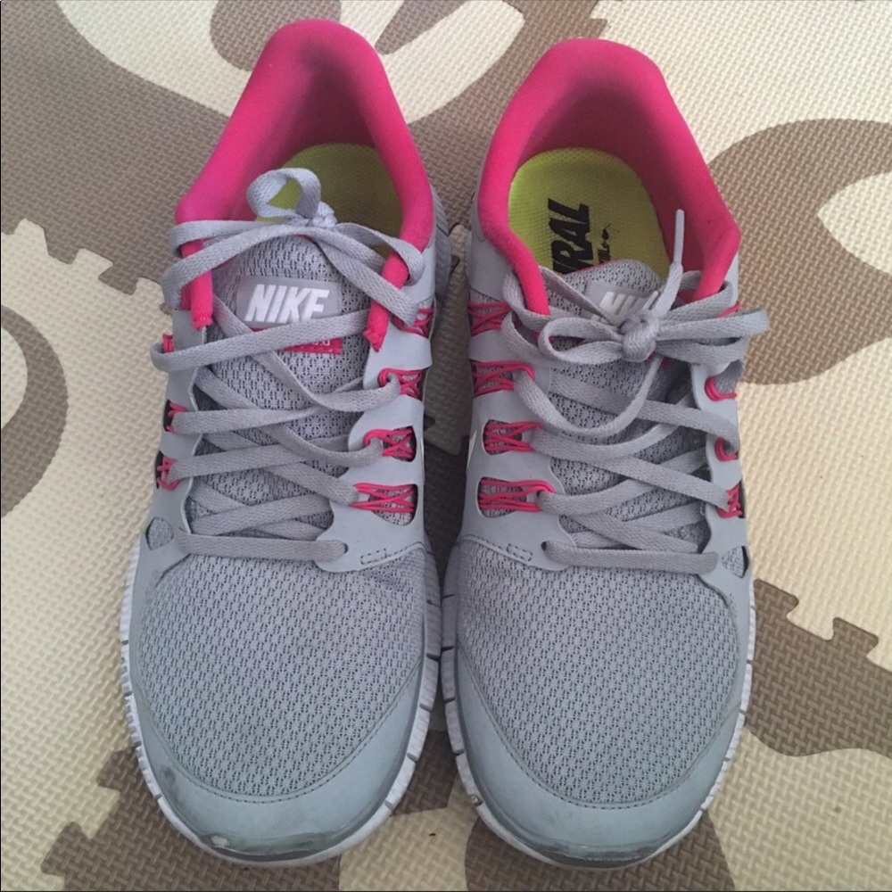 Inkwell press quarterly and Nike shoes  bundle